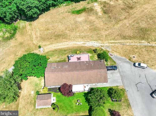 13 Allen St, Moselem PA  19526-8660 exterior