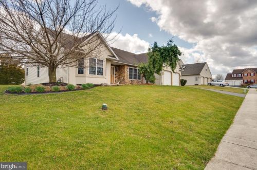 1203 Earl Rd, Dauberville, PA 19533-9427