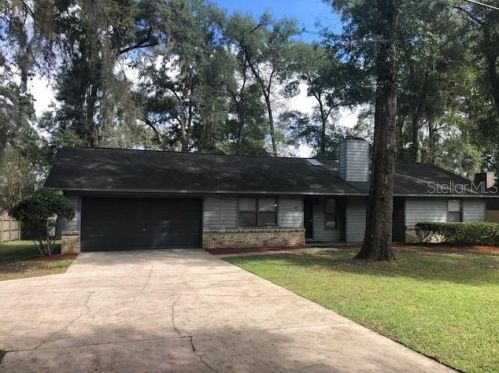 2561 38th St, Ocala, FL 34480-8445