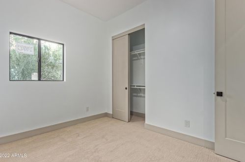 4039 Earll Dr, Phoenix AZ  85018-7143 exterior