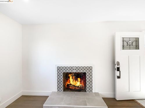 1451 Crestwood Dr, San Bruno CA  94066-1907 exterior