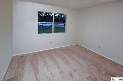 2830 Oak Haven Cir, Georgetown TX  78628-9552 exterior