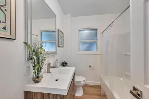 1244 106th Ave, Oakland CA  94603-3814 exterior