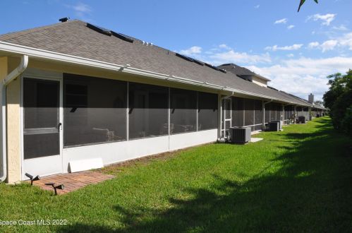 523 6th St, Vero Beach FL  32962-1687 exterior