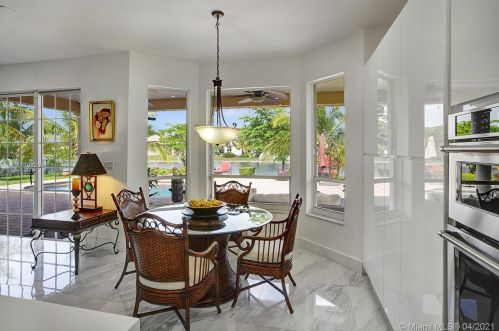 1885 139 Ter, Hollywood FL  33028-2837 exterior