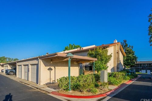 1910 Palmyra Ave, Orange CA 92866-2548 exterior