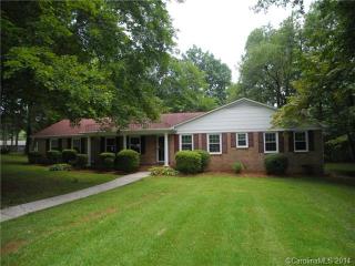 2215 Heavner Rd, Lincolnton, NC 28092-8553