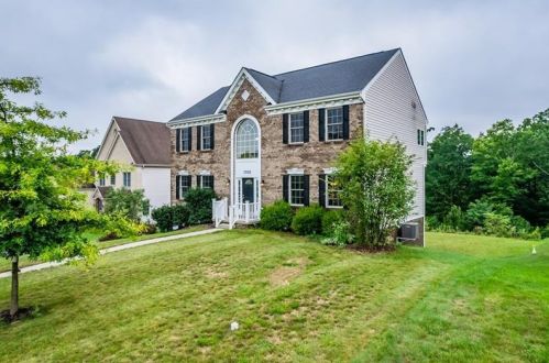 1702 Hawthorn Ct, Pittsburgh, PA 15237-7621