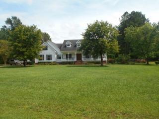 1546 Sandy Bay Cir, Fayetteville, NC 28312-9768