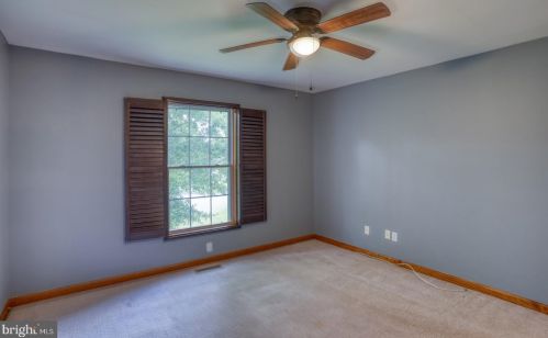 231 Crosby Knl Cir, Dover DE  19904-1098 exterior