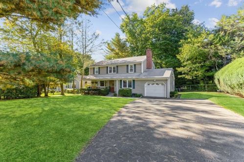17 Soundview Dr, Stamford, CT 06902-7112
