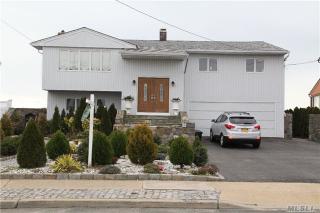 3618 Bertha Dr, North Baldwin NY  11510-5036 exterior