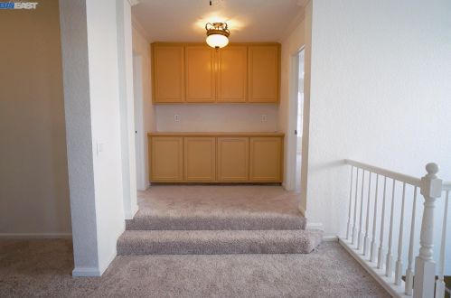 682 Vasconcellos Ave, Manteca CA  95336-8546 exterior