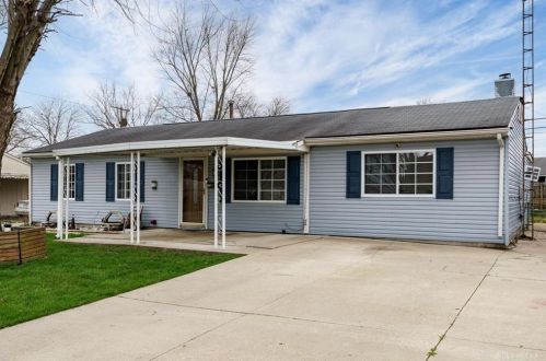 581 Stratmore St, New Carlisle, OH 45344-2738