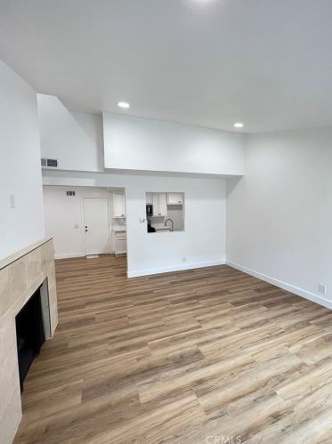 3355 Pasadena Ave, Long Beach, CA 90807-4524