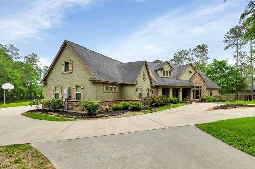 10306 Crestwater Cir, Magnolia, TX 77354-3210