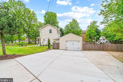 3026 Fairmont St, Falls Church VA  22042-1309 exterior