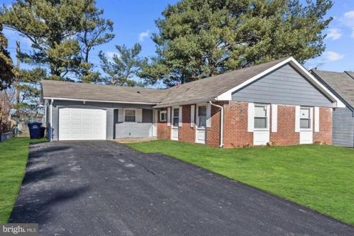89 Melville Ln, Willingboro, NJ 08046-2910