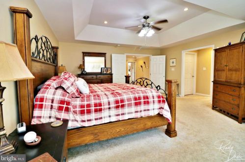 320 Stephen Ct, Charles Town WV  25414-4126 exterior