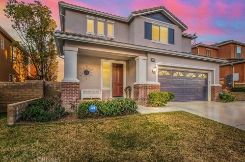 19964 Sassoon Pl, Santa Clarita, CA 91350-3860