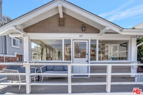 307 Fernando St, Newport Beach CA  92661-1236 exterior