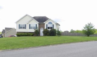400 Robin Lynn Dr, Clarksville, TN 37042-7053