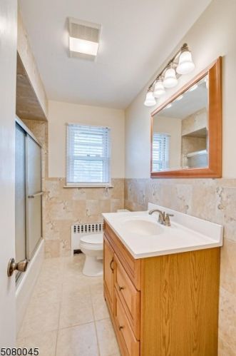 379 Princeton Ave, Rahway NJ  07065-1607 exterior