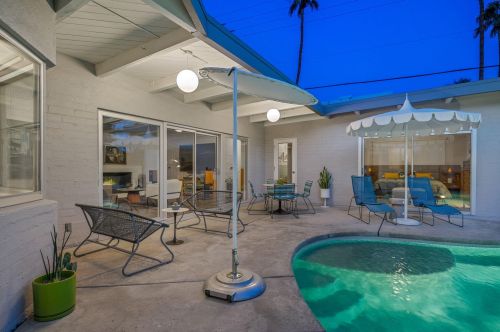 610 Hermosa Dr, Palm Springs CA  92262-6112 exterior