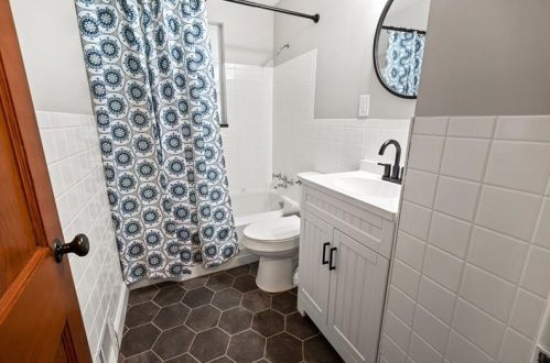 303 Violet Dr, New Kensington PA  15068-3337 exterior