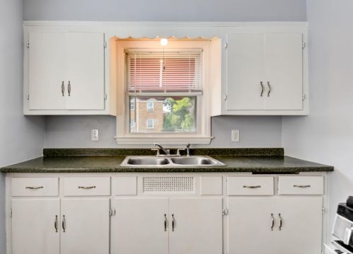 2704 63, Milwaukee WI 53216-2113 exterior