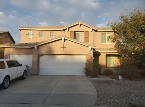 14655 Hummingbird Rd, Victorville, CA 92394-7573