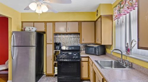 761 Wilcox Ave, Bronx, NY 10465-1728