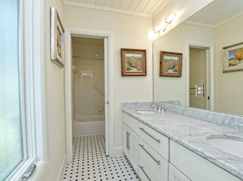 1502 16 St, Georgetown TX 78626-7063 exterior