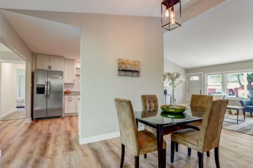 4460 Glenway St, Milwaukee WI 53225-4449 exterior