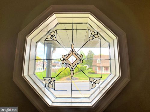 381 Lake St, Ephrata PA  17522-2456 exterior