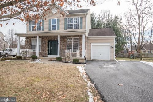 128 Newport Cir, Steelville, PA 19310-1405