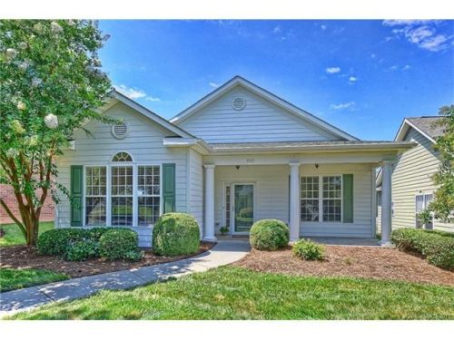 9919 Bishops Gate Blvd, Pineville, NC 28134-6567