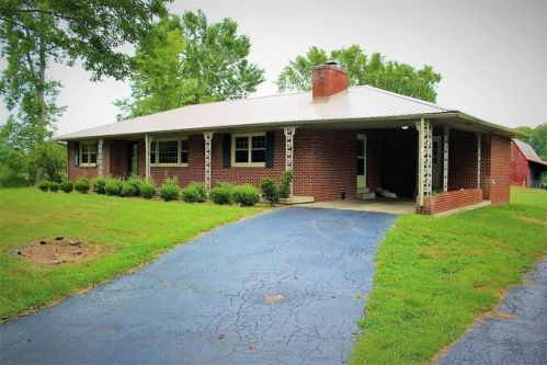 1266 Elmore Town Rd, Baxter, TN 38544-5003
