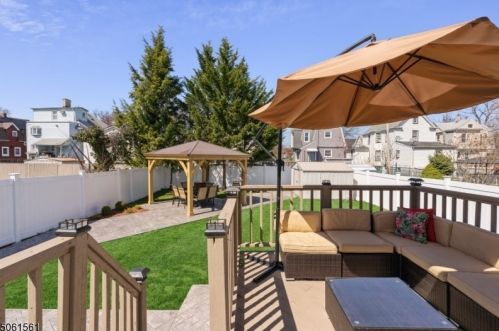 55 Charles St, Roselle Park NJ  07204-2258 exterior