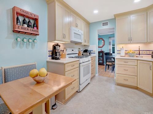 1344 Everett Pl, Orange CA 92867-7009 exterior