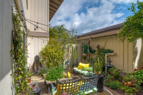 11406 Florindo Rd, San Diego, CA 92127-1204