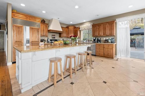 750 Boonville Rd, Ukiah CA  95482-9399 exterior