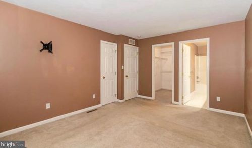 36 Ashburg Dr, Navy Sup Dpt PA  17050-8209 exterior
