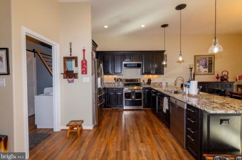 193 White Oak Dr, Mineral VA  23117-4705 exterior