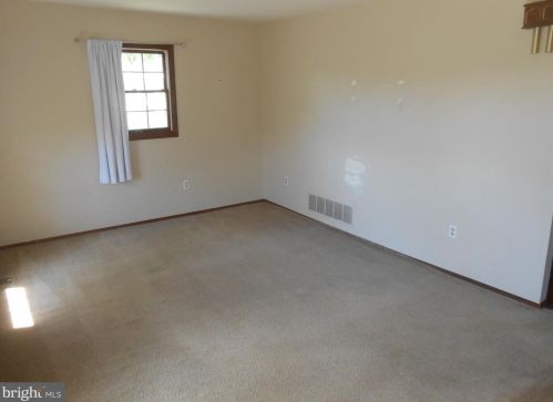 105 Sam Snead Cir, Etters, PA 17319-9374