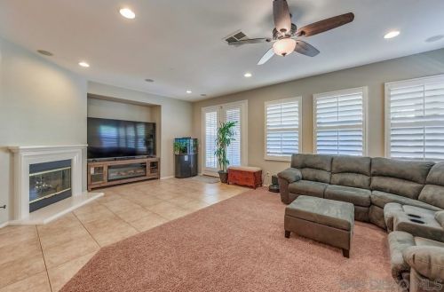 32758 Stonefield Ln, Temecula CA  92592-7207 exterior