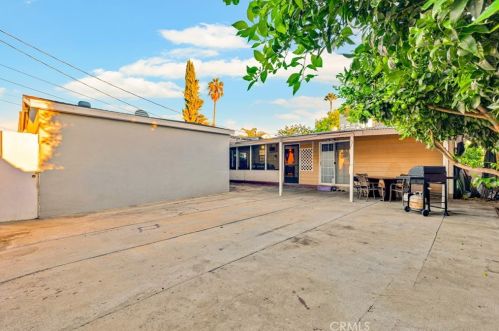 14833 Saticoy St, Van Nuys CA 91406-2129 exterior