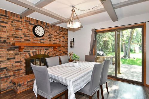 421 10th Ave, Faribault MN  55021-6433 exterior