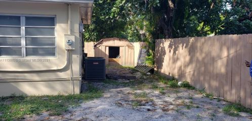 6801 21st St, Hollywood FL  33023-2711 exterior