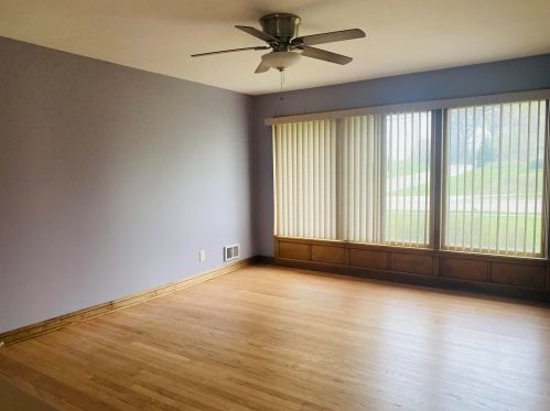 4119 Pennsylvania Ave, Milwaukee, WI 53235-4650
